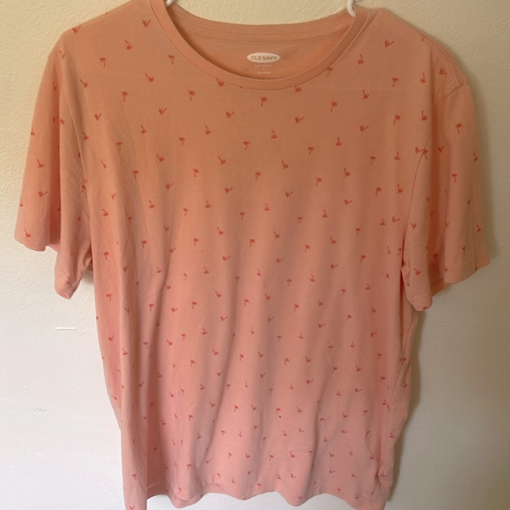 Old navy tee